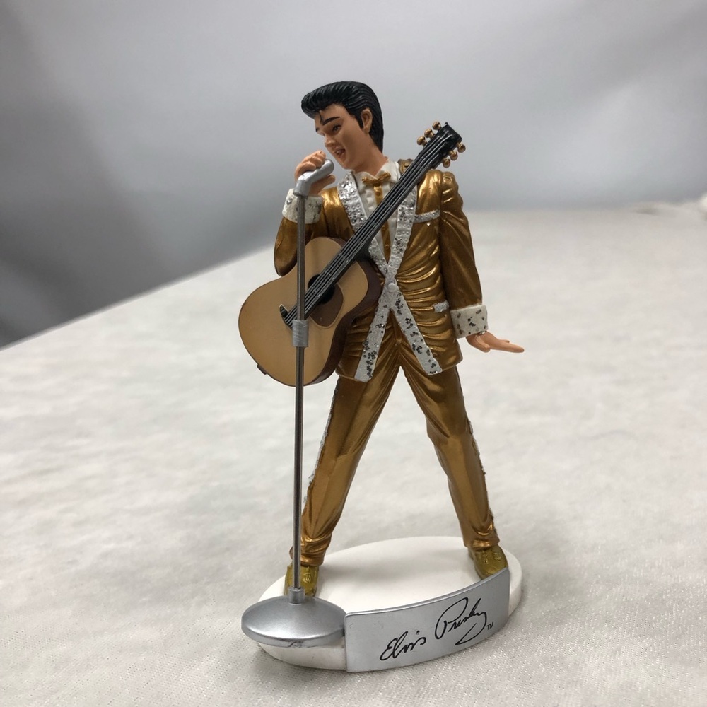 Elvis Presley figurine EPE Collectible 2002 USPTO Gold  Suit